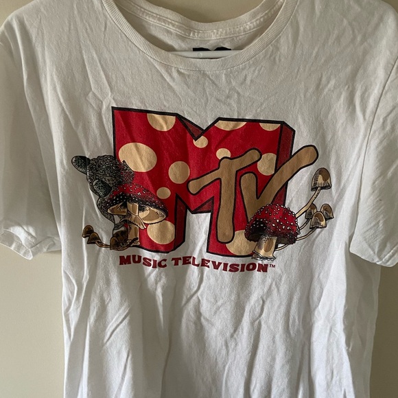 MTV Graphic Tee - Picture 1 of 3
